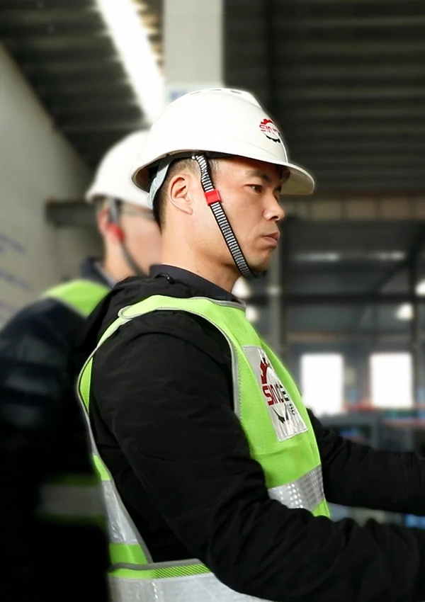 Service Director-Mr. Xu 600x850